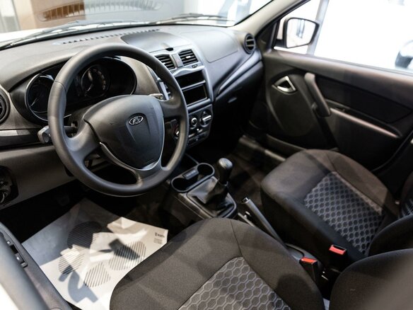 2026 Lada (ВАЗ) Granta I Рестайлинг, белый, 1098000 рублей - вид 12
