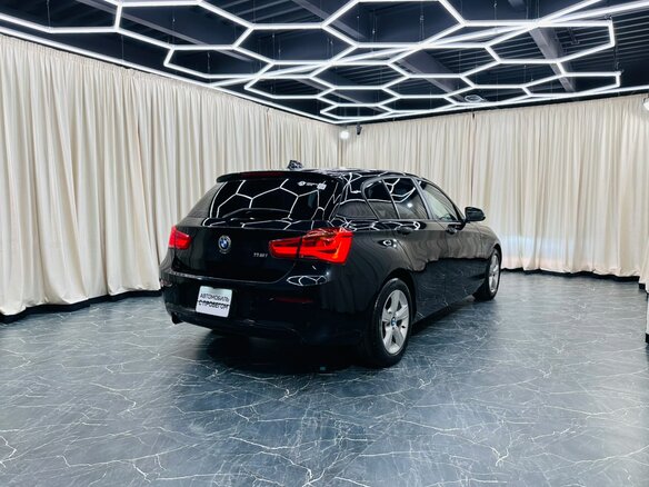2015 BMW 1 серии 118i II (F20/F21) Рестайлинг, чёрный, 1479000 рублей - вид 6