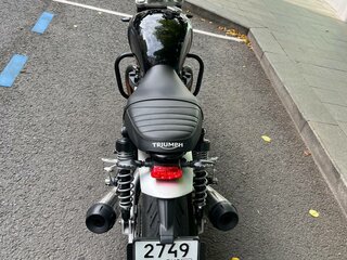 2023 Triumph Speed Twin, чёрный, 1110000 рублей, вид 5