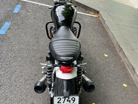 2023 Triumph Speed Twin, чёрный, 1110000 рублей, вид 5