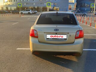 2011 Kia Rio II Рестайлинг, бежевый, 570000 рублей, вид 3