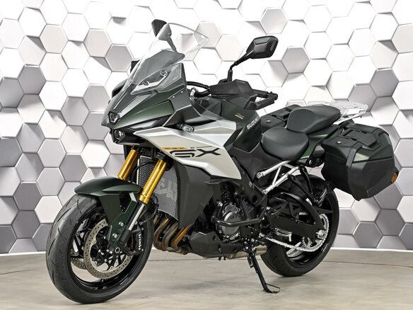 2026 Suzuki GSX-S 1000GX, зелёный - вид 1