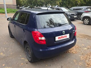 2012 Skoda Fabia II Рестайлинг, синий, 450000 рублей, вид 4