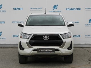 2022 Toyota Hilux VIII Рестайлинг 2, белый, 4225000 рублей, вид 2