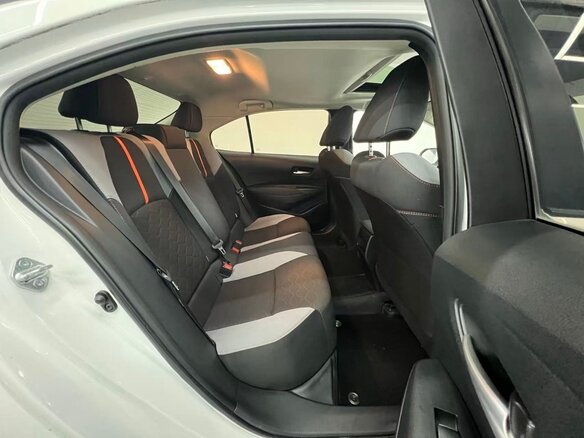 2022 Toyota Corolla XII (E210), белый, 1649000 рублей - вид 12