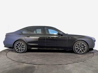 2025 BMW 7 серии 740d xDrive VII (G70), чёрный, 14850000 рублей, вид 4