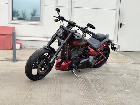 2017 Harley-Davidson CVO Pro Street Breakout, красный, 1950000 рублей, вид 4