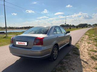 2007 Toyota Avensis II Рестайлинг, серебристый, 750000 рублей, вид 2