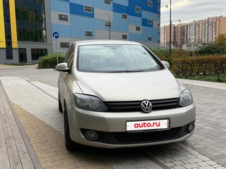 2010 Volkswagen Golf Plus II, бежевый, 900000 рублей, вид 2