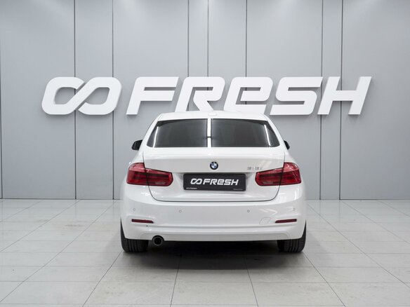 2017 BMW 3 серии 318i VI (F3x) Рестайлинг, белый, 1770000 рублей - вид 3