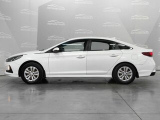 2019 Hyundai Sonata VII (LF) Рестайлинг, белый, 1300000 рублей, вид 2