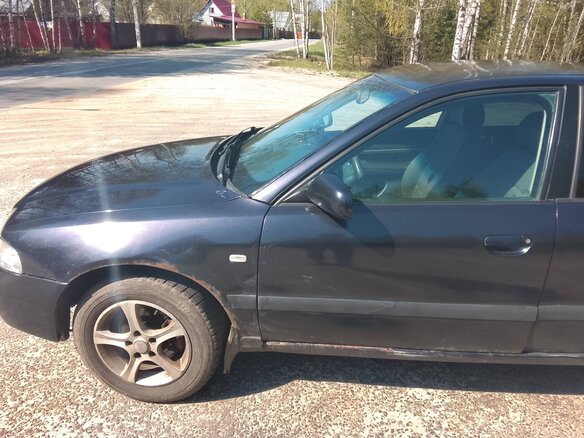 1999 Audi A4 I (B5) Рестайлинг, синий, 500000 рублей - вид 14