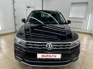 2018 Volkswagen Tiguan II, чёрный, 2650000 рублей, вид 3