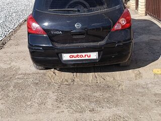 2010 Nissan Tiida I Рестайлинг, чёрный, 450000 рублей, вид 4
