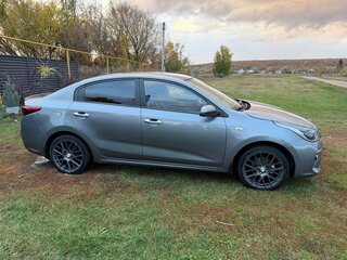 2020 Kia Rio IV, серый, 1500000 рублей, вид 5