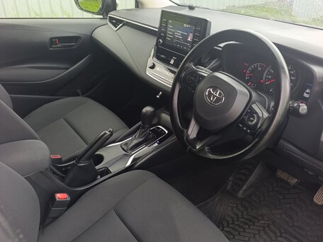 2022 Toyota Corolla XII (E210), серый, 1630000 рублей, вид 4