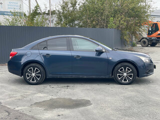 2011 Chevrolet Cruze I, синий, 599000 рублей, вид 4