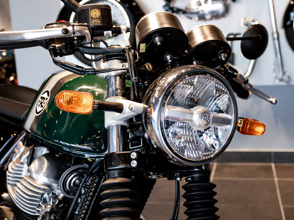 2026 Royal Enfield Continental GT, зелёный, 727000 рублей - вид 4