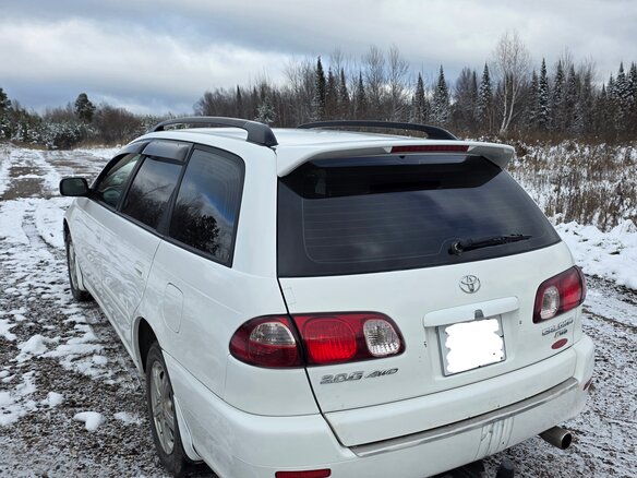 2000 Toyota Caldina II Рестайлинг, белый, 600000 рублей - вид 5