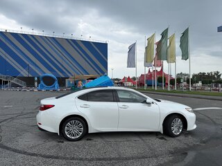 2014 Lexus ES 250 VI, белый, 2330000 рублей, вид 3