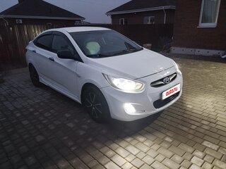 2012 Hyundai Solaris I, белый, 620000 рублей, вид 1