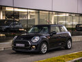 2019 Mini Hatch Cooper III (F55/F56) Рестайлинг, чёрный, 2263777 рублей - вид 2