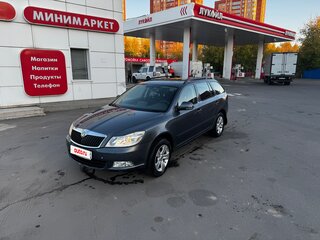 2012 Skoda Octavia II (A5) Рестайлинг, серый, 650000 рублей, вид 1