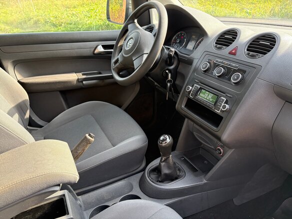 2013 Volkswagen Caddy III Рестайлинг, серый, 900000 рублей - вид 5