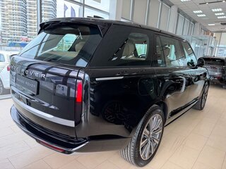 2026 Land Rover Range Rover P530 MHEV Long V, чёрный, 28500000 рублей, вид 4
