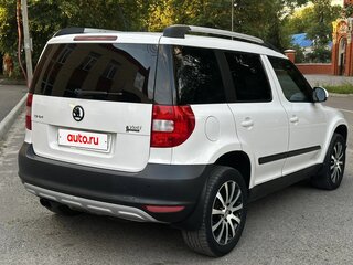 2013 Skoda Yeti I, белый, 1300000 рублей, вид 4