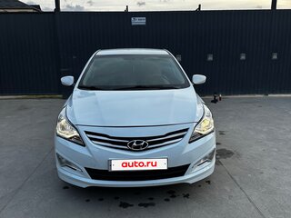 2015 Hyundai Solaris I Рестайлинг, белый, 830000 рублей, вид 2