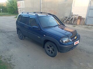 2016 Chevrolet Niva I Рестайлинг, синий, 750000 рублей, вид 1