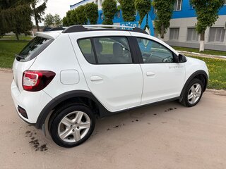 2017 Renault Sandero Stepway II, белый, 1099000 рублей, вид 3