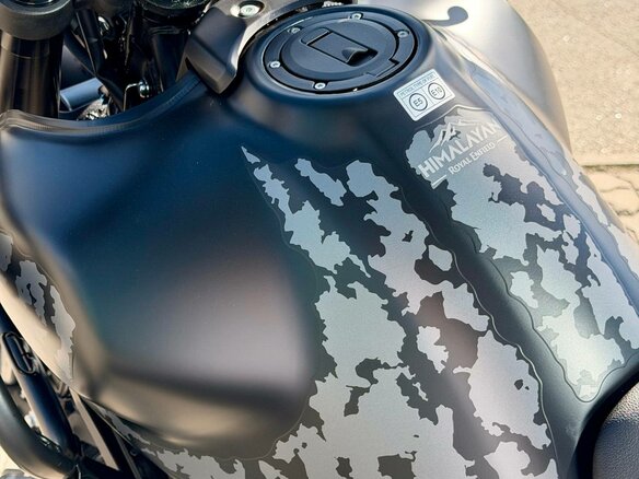 2026 Royal Enfield Himalayan, чёрный, 620000 рублей - вид 12