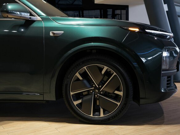 2026 Li Auto (Lixiang) L9 52.3 kWh I Рестайлинг, зелёный - вид 16