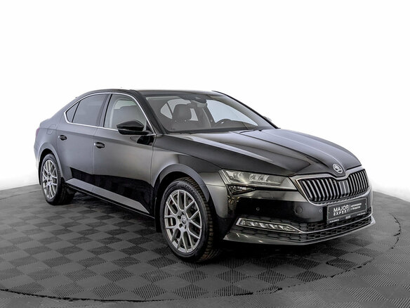 2022 Skoda Superb III Рестайлинг, чёрный - вид 2