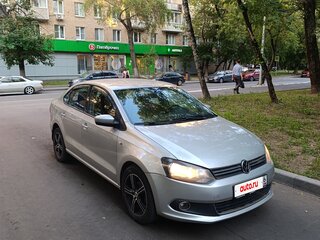 2014 Volkswagen Polo V, серебристый, 740000 рублей, вид 3