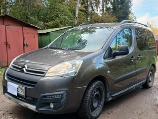 2017 Citroen Berlingo II Рестайлинг 2, коричневый, 950000 рублей, вид 1