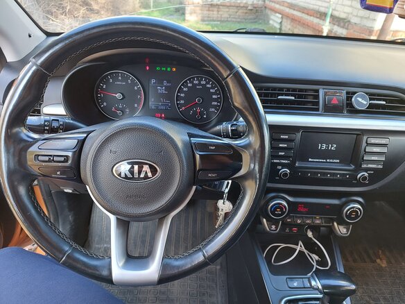 2018 Kia Rio X-Line IV, оранжевый, 1200000 рублей - вид 6