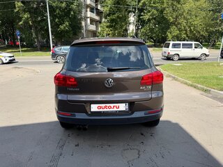 2016 Volkswagen Tiguan I Рестайлинг, коричневый, 1250000 рублей, вид 3