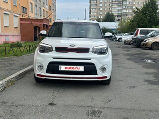 2018 Kia Soul II Рестайлинг, белый, 1800000 рублей, вид 3