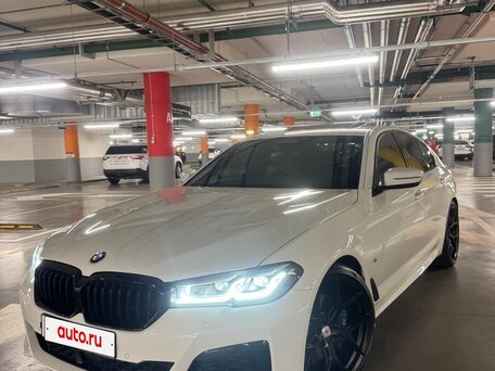 2020 BMW 5 серии 530i xDrive VII (G30/G31/G38) Рестайлинг, белый, 5300000 рублей, вид 1