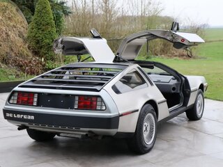1981 DeLorean DMC-12, серебристый, 10700000 рублей, вид 2