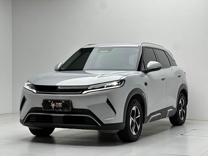 Открыть фотографии: BYD Yuan Up