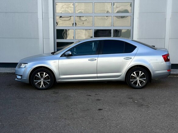 2015 Skoda Octavia III (A7), серебристый, 1374000 рублей - вид 1