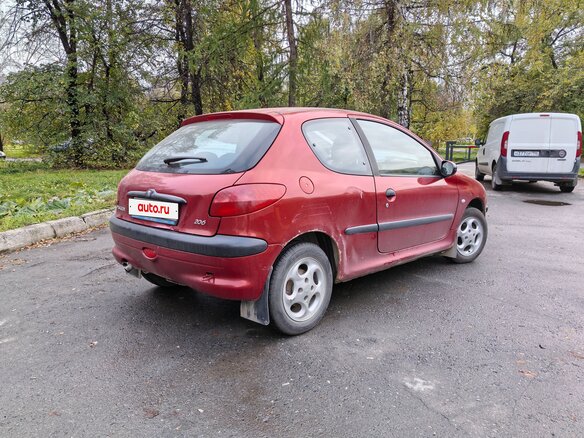 2001 Peugeot 206, красный - вид 4