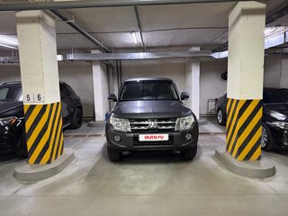 2013 Mitsubishi Pajero IV Рестайлинг 1, серый, 1799000 рублей, вид 1