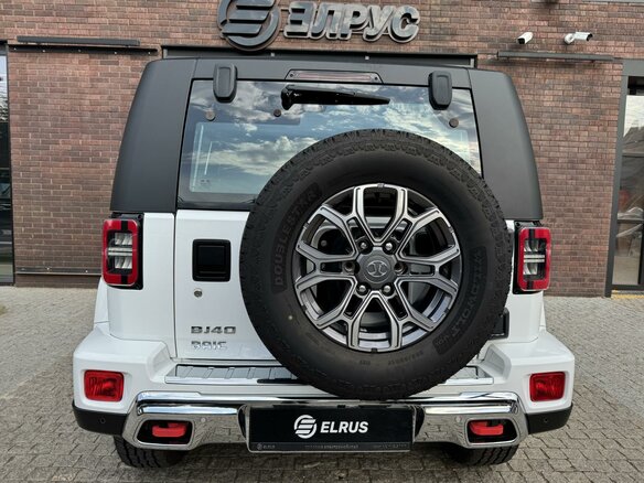2026 BAIC BJ40 I Рестайлинг, белый - вид 15