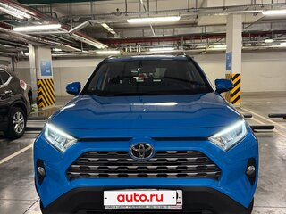2019 Toyota RAV4 V (XA50), синий, 2550000 рублей, вид 2