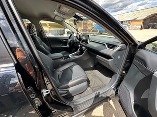 2020 Toyota RAV4 V (XA50), чёрный, 3470000 рублей, вид 4